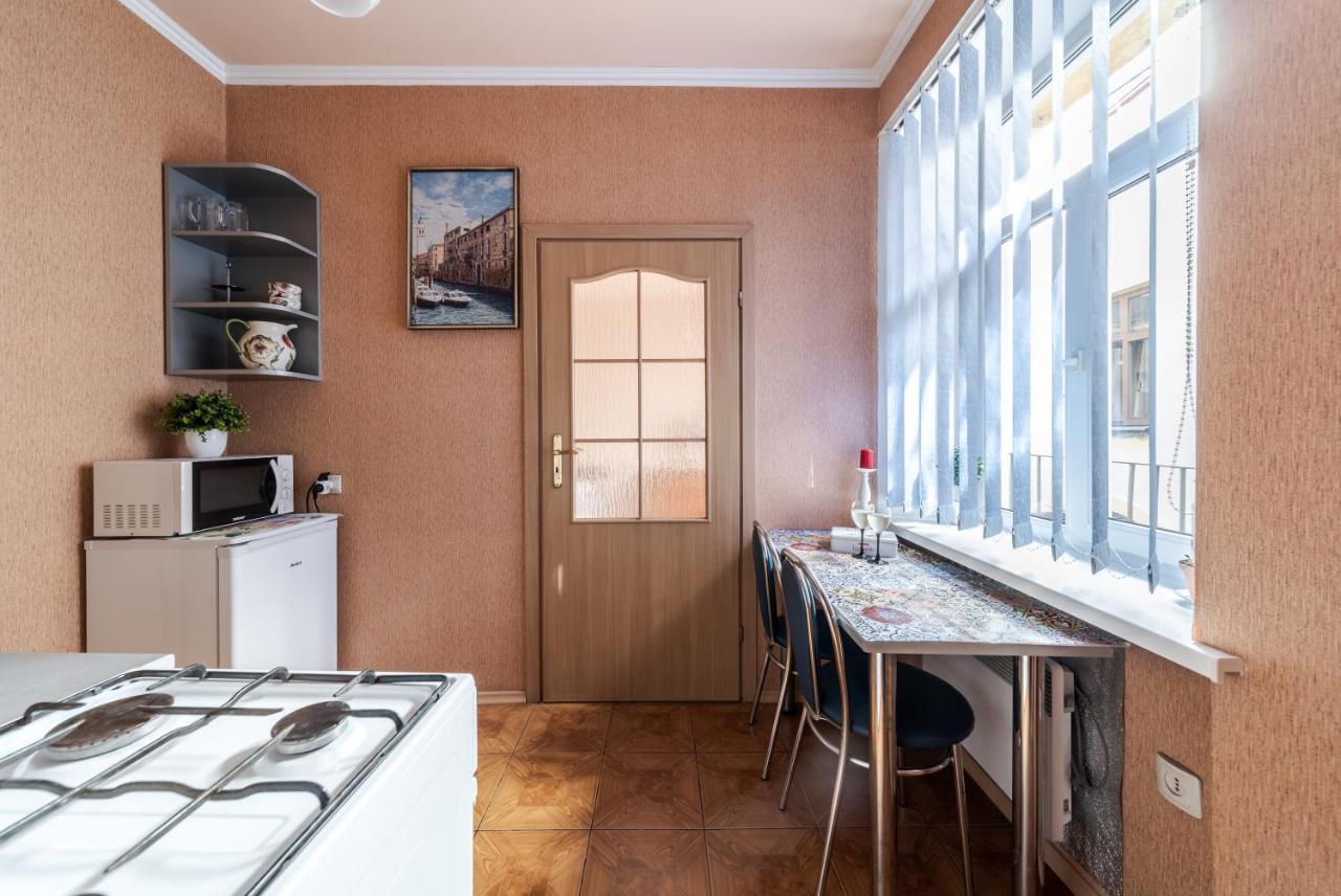 Central Apartments Rynok Λβιβ Εξωτερικό φωτογραφία